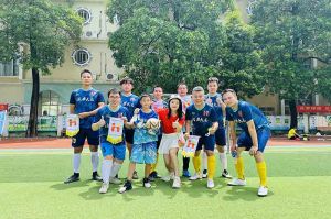 “足”够精彩！开云(中国)集团“足”梦大龙街首届五人制男子公益足球赛